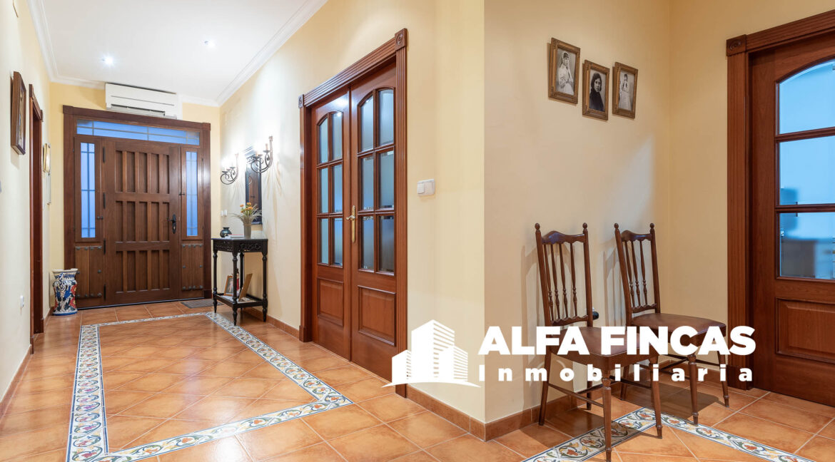 CASA CON PATIO EN CASAS DE FERNANDO ALONSO (10)
