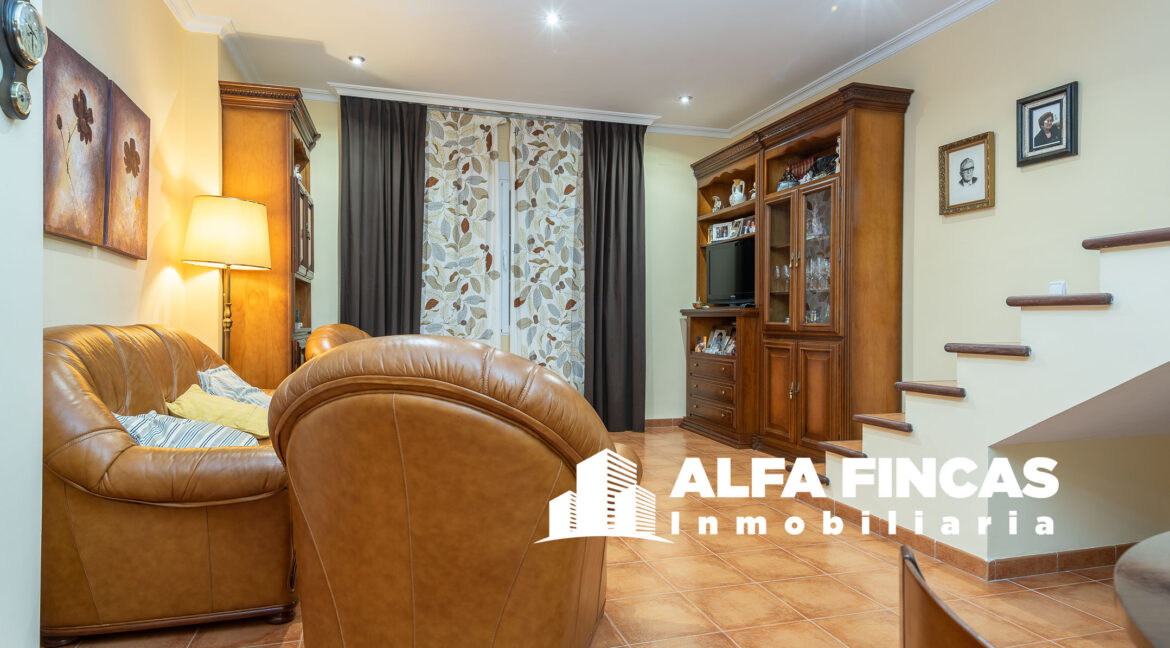 CASA CON PATIO EN CASAS DE FERNANDO ALONSO (11)