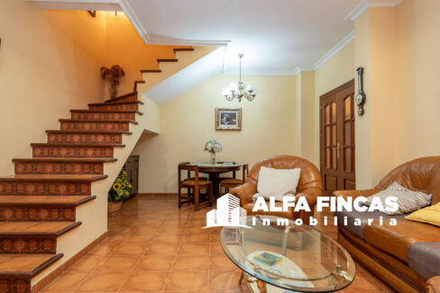 CASA CON PATIO EN CASAS DE FERNANDO ALONSO (13)