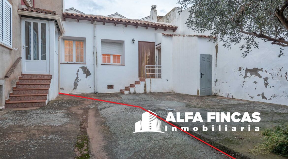 CASA CON PATIO EN CASAS DE FERNANDO ALONSO (8)