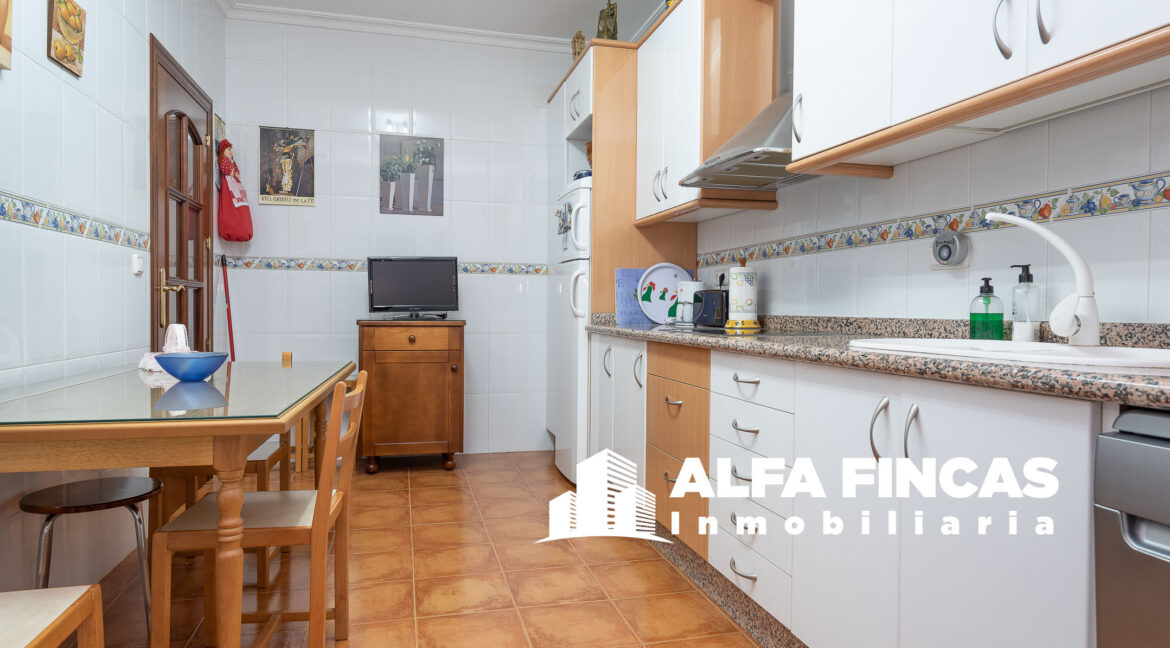 CASA CON PATIO EN CASAS DE FERNANDO ALONSO (9)