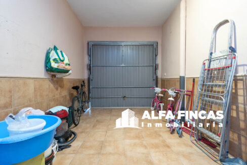 CHALET ADOSADO CON PATIO, TERRAZA Y GARAJE EN HONRUBIA (10)