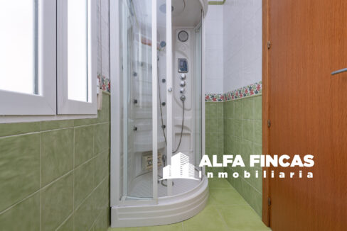 CHALET ADOSADO CON PATIO, TERRAZA Y GARAJE EN HONRUBIA (22)
