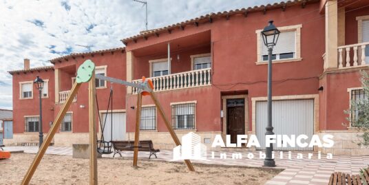Adosado en venta en Honrubia