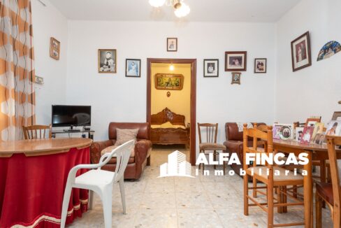 CASA CON PATIO EN LAS PEDROÑERAS (4)