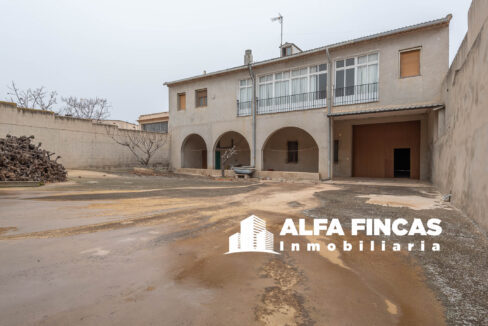 CASA CON PATIO Y GARAJE EN LA ALBERCA DE ZANCARA (12)