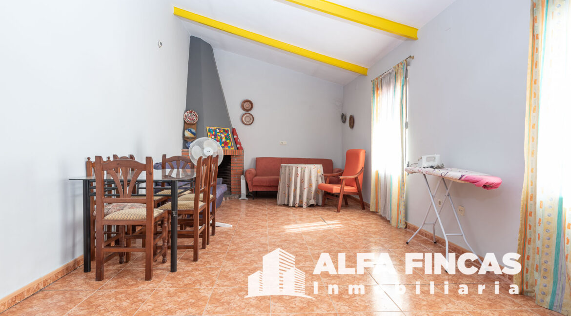 CASA CON PATIO EN SANTA MARIA DE LOS LLANOS (12)