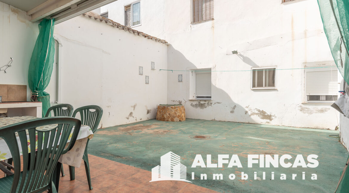 CASA CON PATIO EN SANTA MARIA DE LOS LLANOS (19)