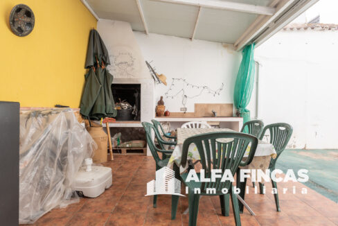 CASA CON PATIO EN SANTA MARIA DE LOS LLANOS (20)