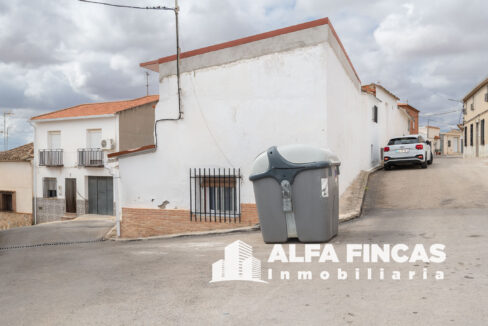 CASA CON PATIO Y GARAJE EN SANTA MARIA DEL CAMPO RUS (14)