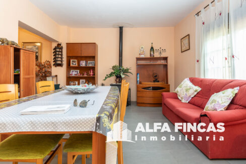 CASA CON PATIO Y TERRAZA EN VILLAR DE LA ENCINA (1)