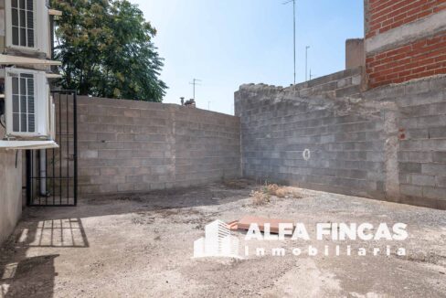 CASA Y LOCAL EN VENTA EN SAN CLEMENTE (11)
