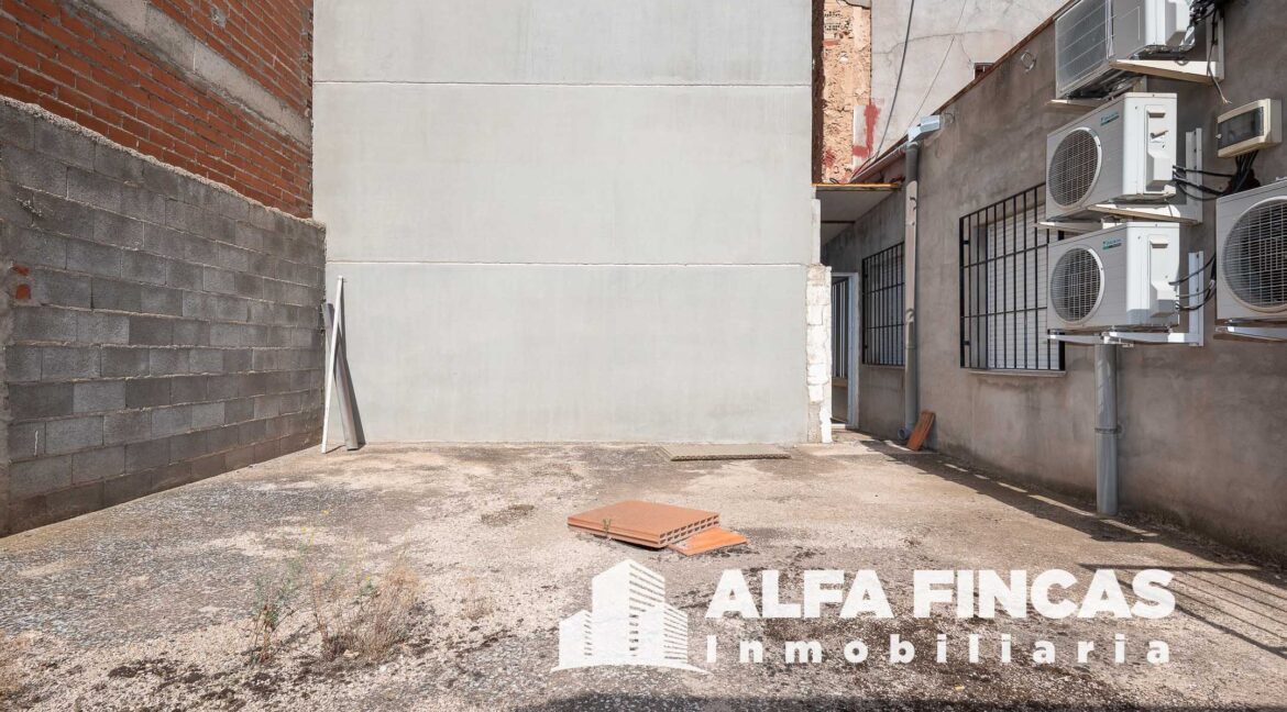 CASA Y LOCAL EN VENTA EN SAN CLEMENTE (12)