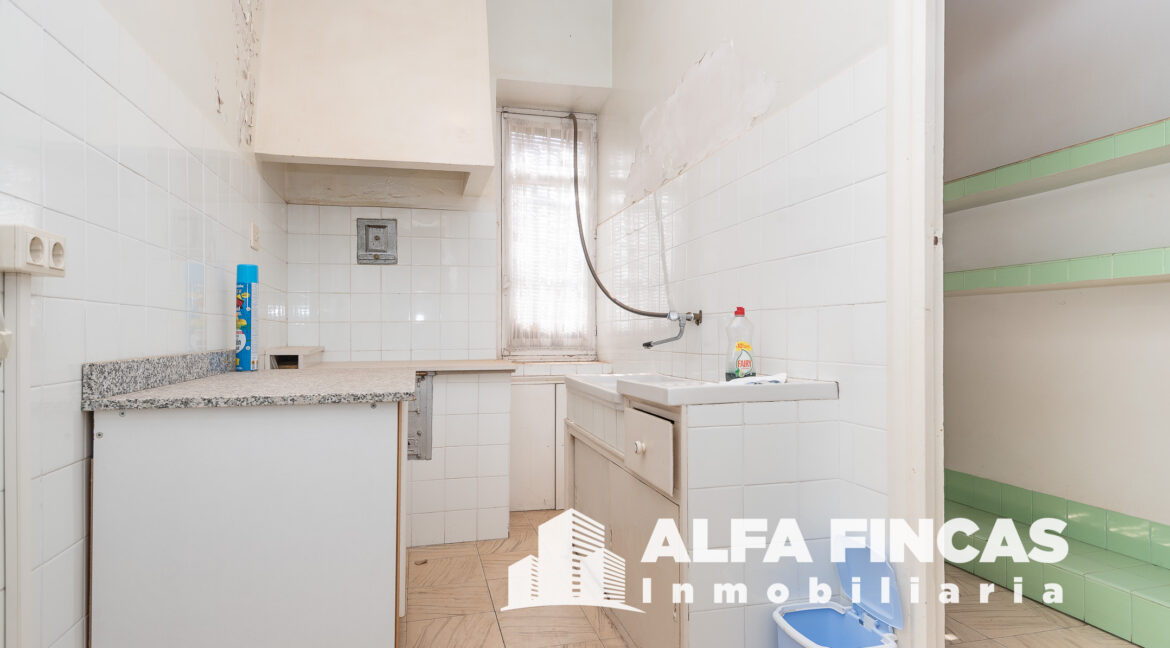 CASA Y LOCAL EN VENTA EN SAN CLEMENTE (5)