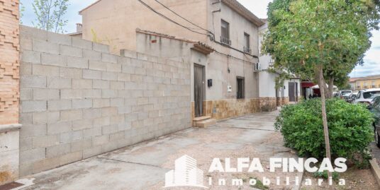 Piso con corral en venta en San Clemente