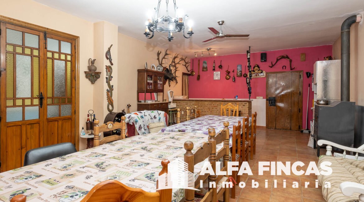 CASA EN VENTA CON PATIO EN SAN CLEMENTE (2)
