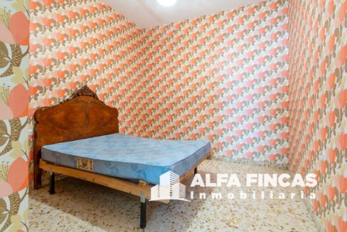 CASA EN VENTA EN CASAS DE FERNANDO ALONSO CON PATIO Y GARAJE (5)