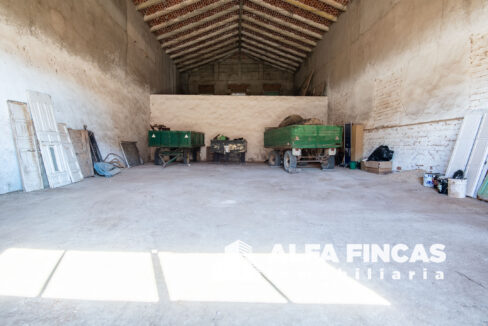 CASA EN VENTA EN CASAS DE FERNANDO ALONSO CON PATIO Y GARAJE (9)