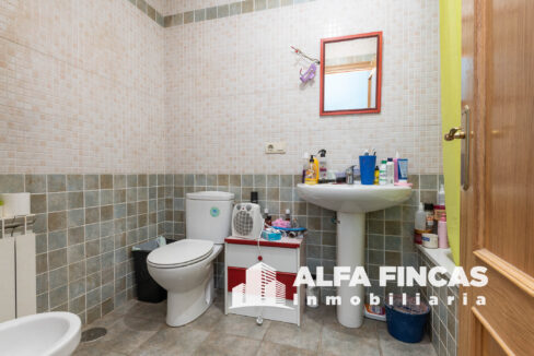 PISO CON GARAJE Y TRASTERO EN VILLARROBLEDO (10)