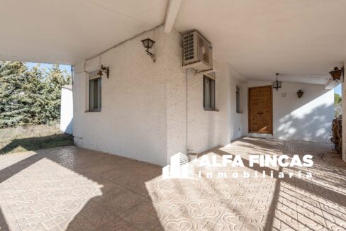 CASA CON PATIO Y GARAJE EN CASALONGA (9)