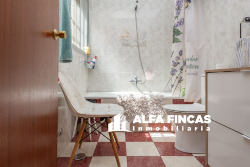 CASA CON PATIO Y JARDIN EN SAN CLEMENTE (18)