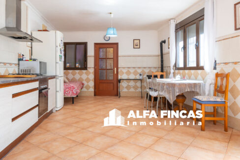 CASA CON PATIO Y JARDIN EN SAN CLEMENTE (19)