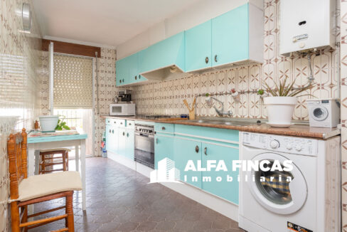 CASA CON PATIO Y JARDIN EN SAN CLEMENTE (2)