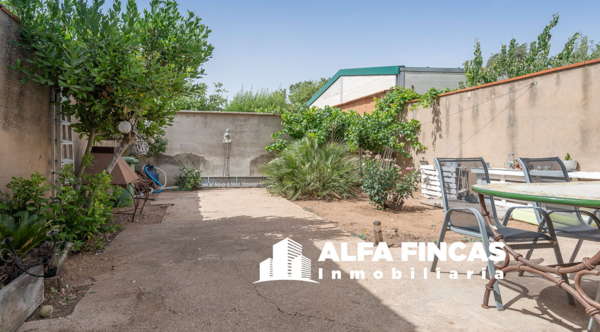 CASA CON PATIO Y JARDIN EN SAN CLEMENTE (21)
